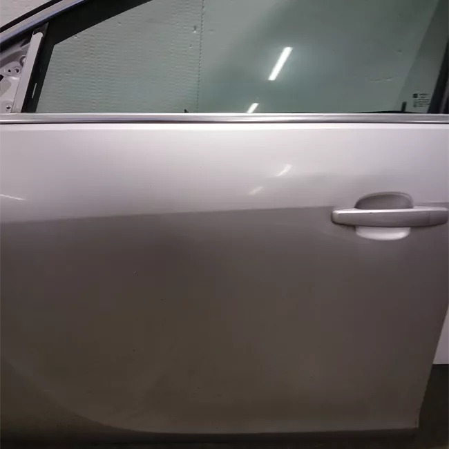 Porta anteriore sinistra