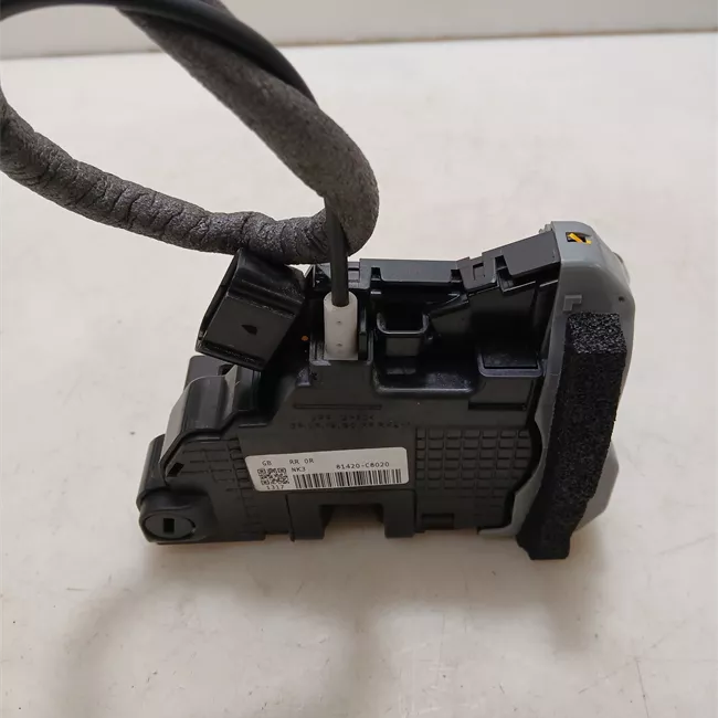 Serratura porta posteriore destra