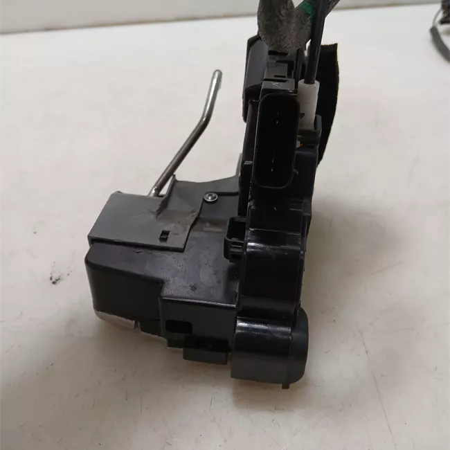 Serratura porta posteriore destra