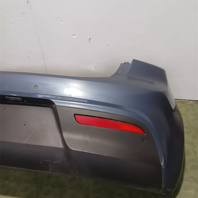 Paraurti posteriore con sensori parcheggio primer