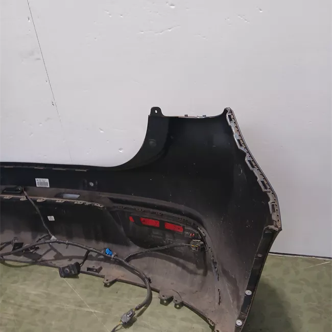 Paraurti posteriore con sensori parcheggio primer