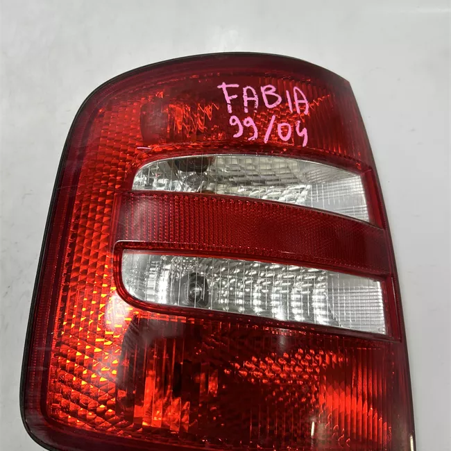 Fanale posteriore sinistro