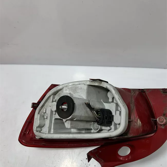 Fanale posteriore sinistro