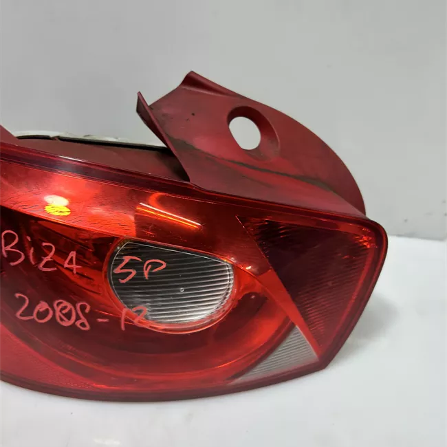 Fanale posteriore sinistro