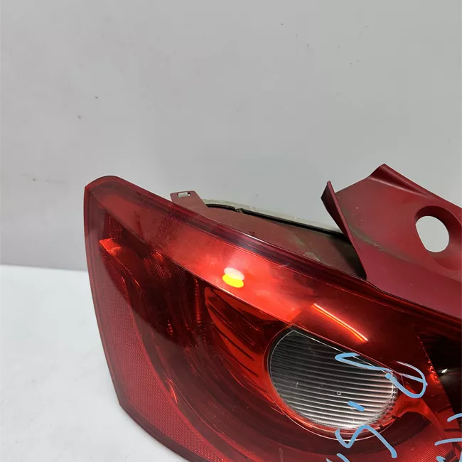 Fanale posteriore sinistro