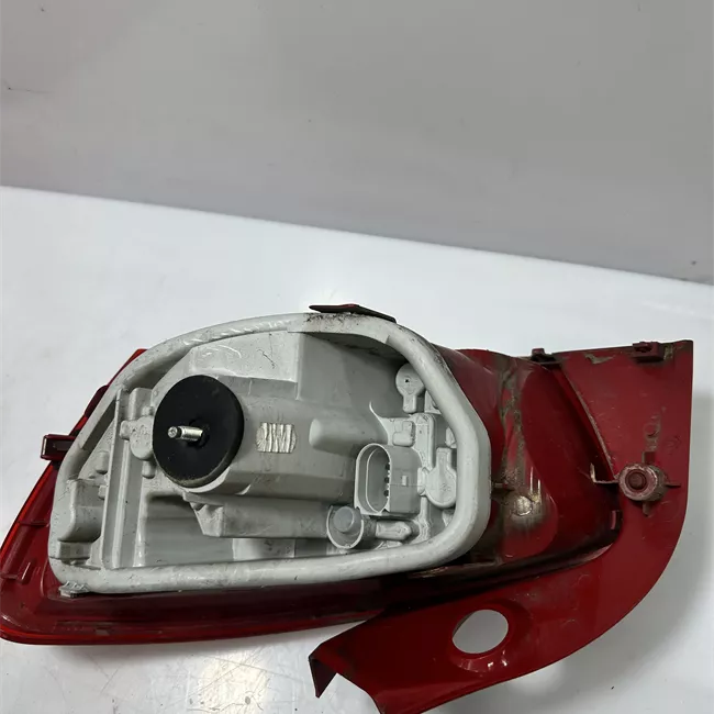 Fanale posteriore sinistro