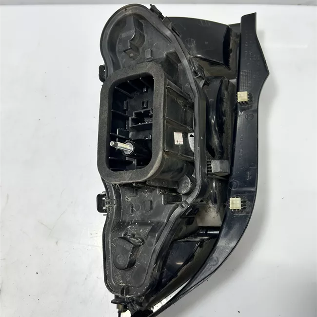 Fanale posteriore sinistro senza portalampada