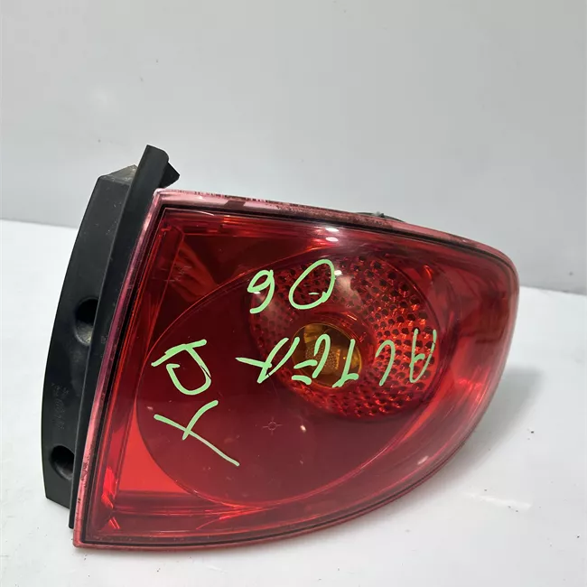 Fanale posteriore destro Nero