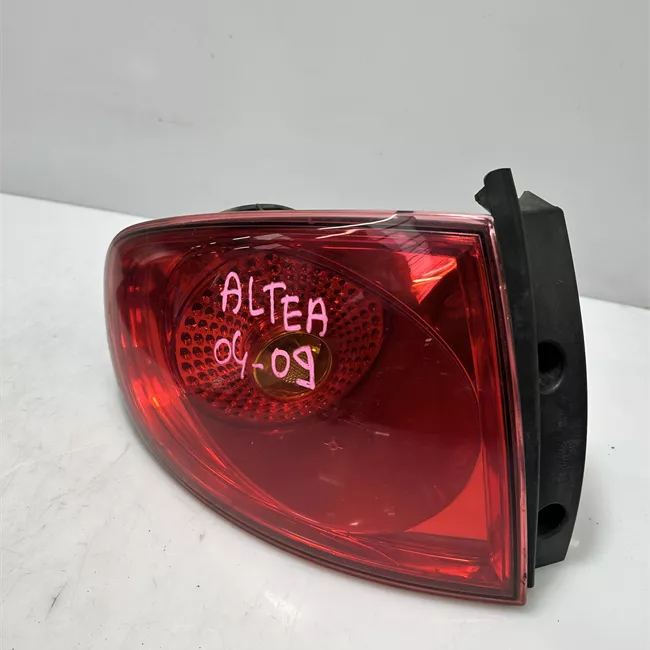 Fanale posteriore sinistro Nero