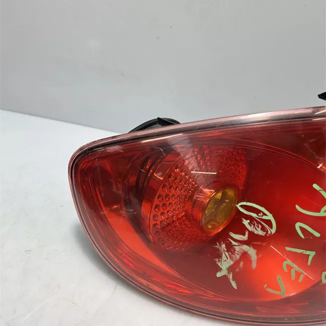 Fanale posteriore sinistro Nero