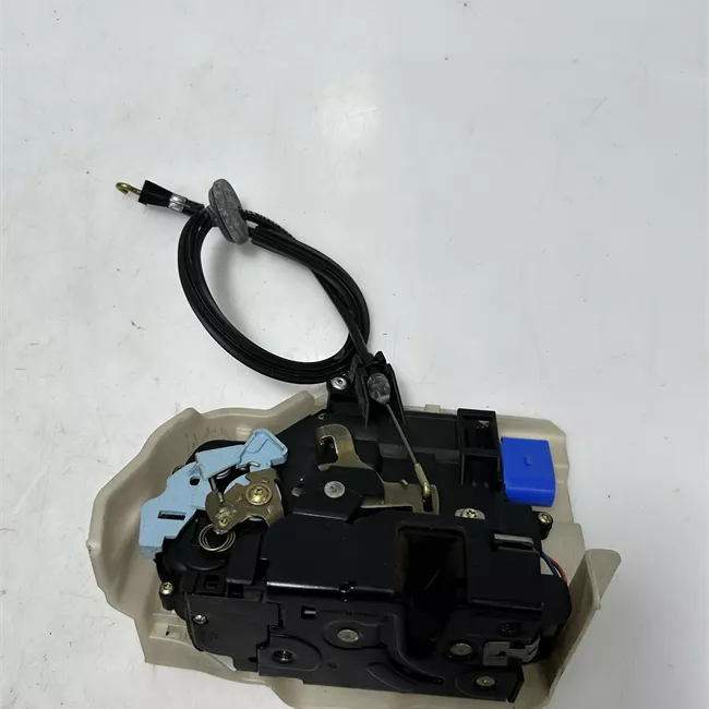 Serratura porta anteriore sinistra