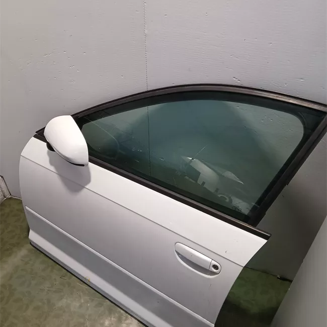 Porta anteriore sinistra