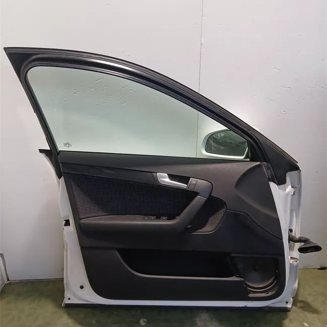 Porta anteriore sinistra