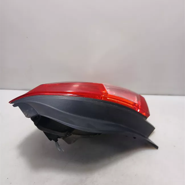 Fanale posteriore destro nero