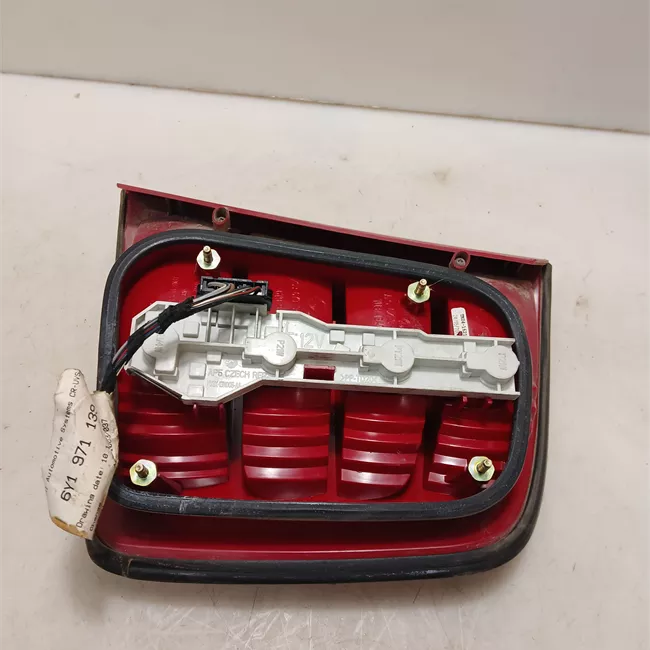 Fanale posteriore sinistro