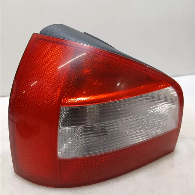 Fanale posteriore sinistro