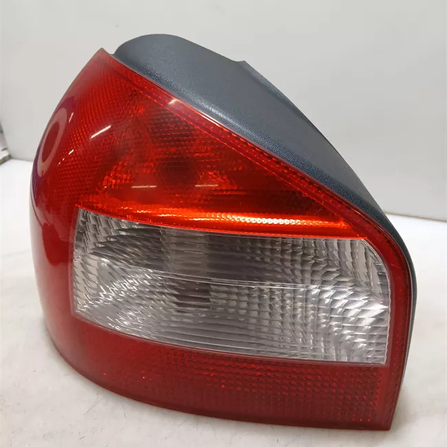 Fanale posteriore sinistro