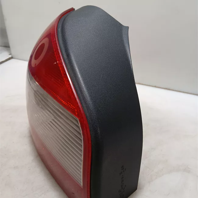 Fanale posteriore sinistro