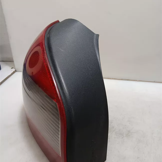 Fanale posteriore sinistro