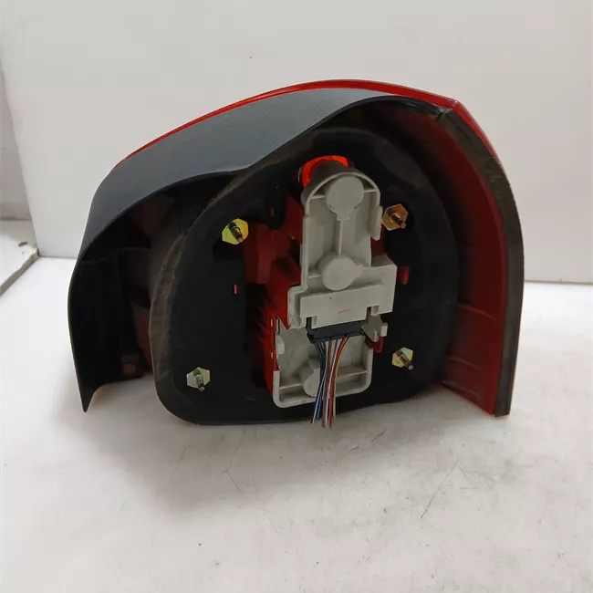 Fanale posteriore sinistro