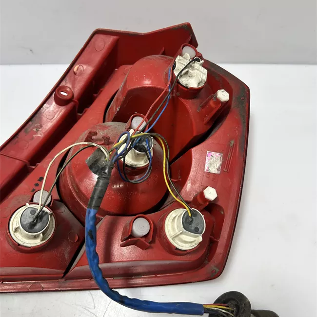 Fanale posteriore sinistro