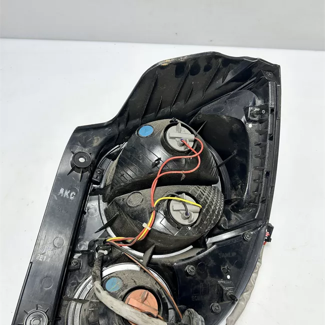 Fanale posteriore sinistro