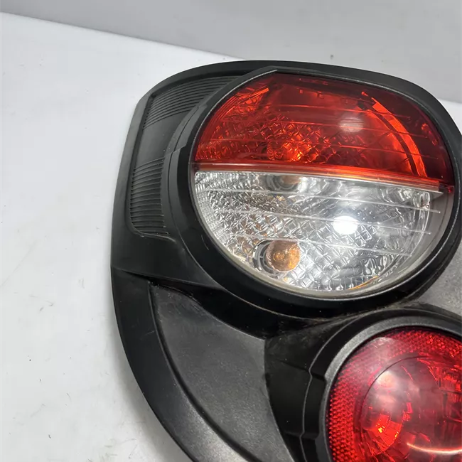 Fanale posteriore sinistro