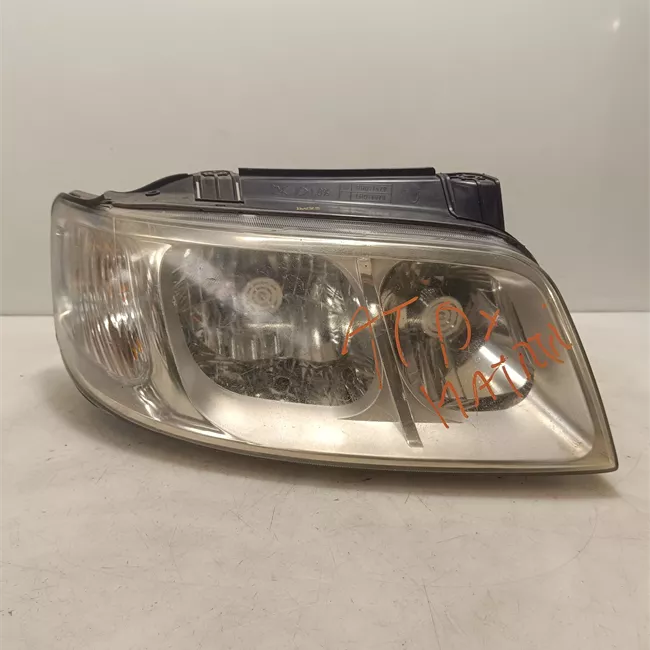 Proiettore con regolatore altezza destro