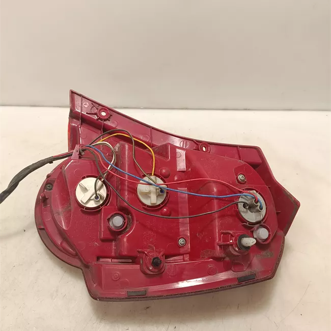 Fanale posteriore sinistro