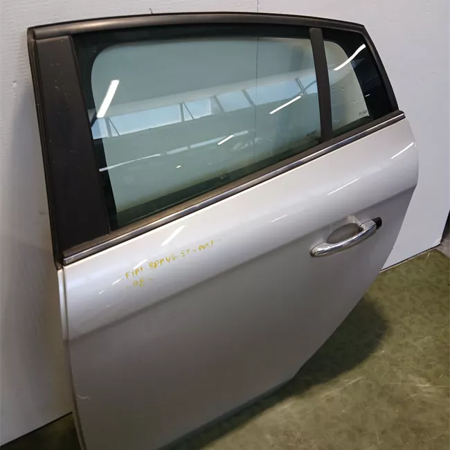 Porta posteriore sinistra