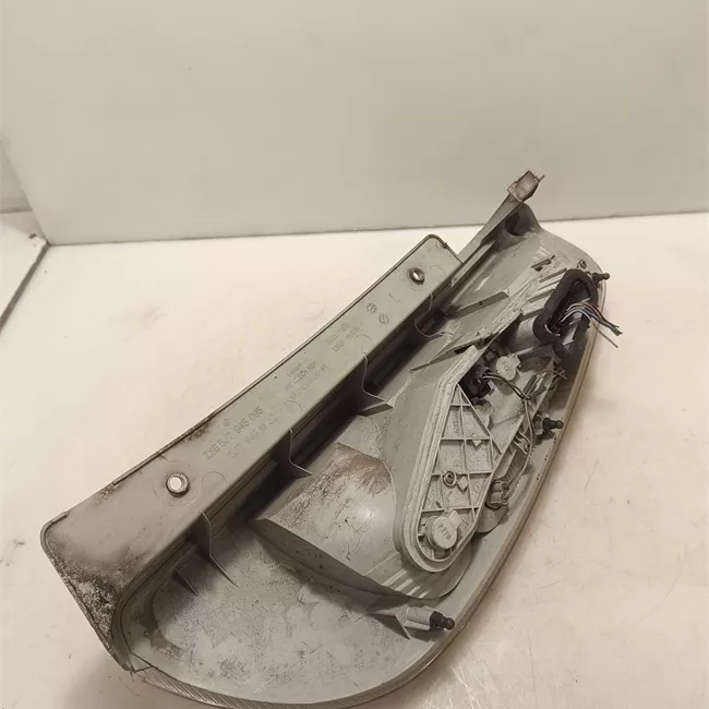 Fanale posteriore sinistro