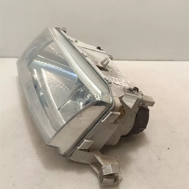 Proiettore sinistro 00>