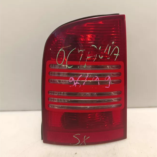 Fanale posteriore sinistro 00<