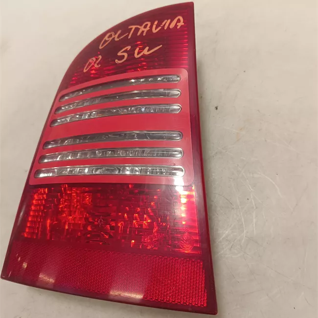 Fanale posteriore sinistro 00<