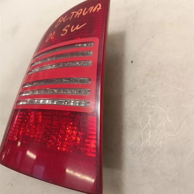 Fanale posteriore sinistro 00<