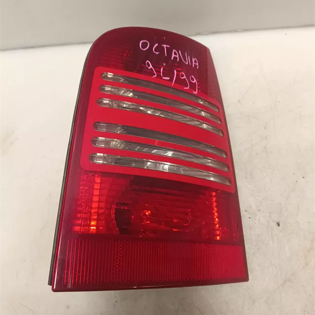 Fanale posteriore sinistro 00<