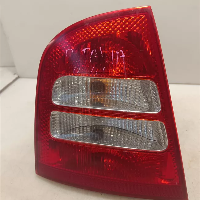 Fanale posteriore sinistro 00>