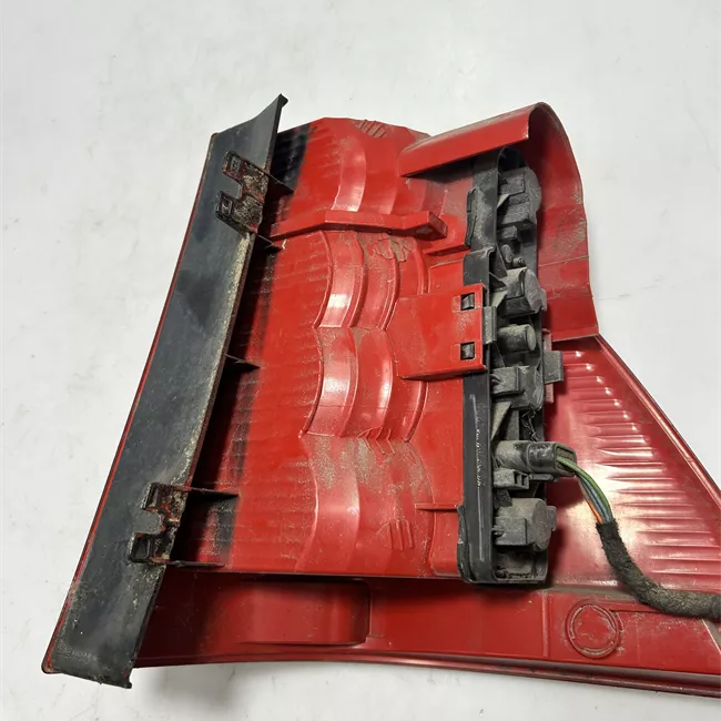 Fanale posteriore sinistro t.A289560>