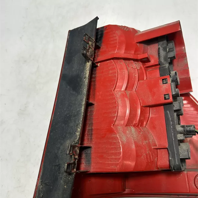 Fanale posteriore sinistro t.A289560>