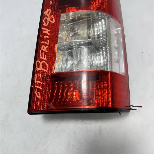 Fanale posteriore destro DAM 10535FV> Sportello post