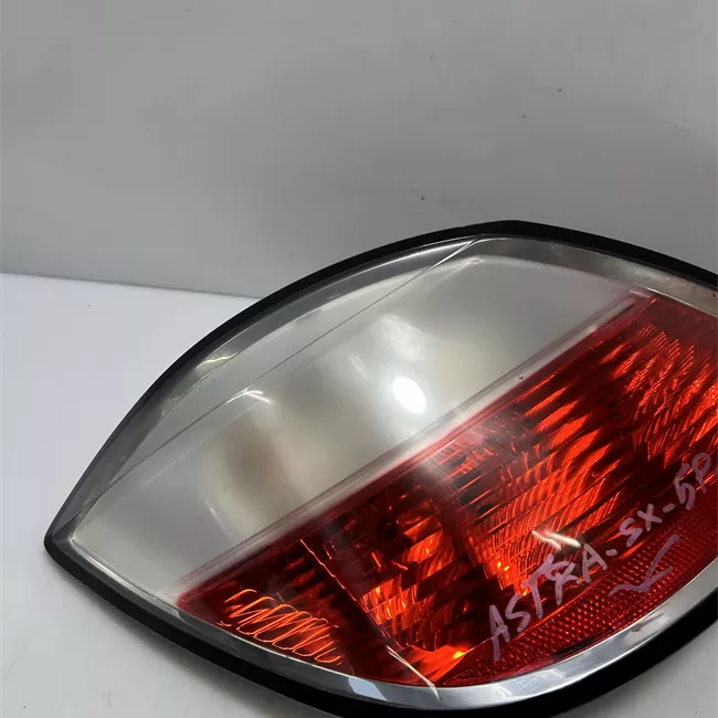 Fanale posteriore sinistro HELLA