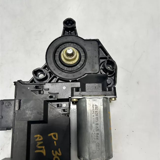 Motorino alzacristallo porta anteriore sinistro