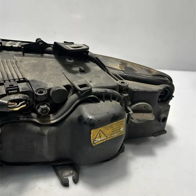 Proiettore destro Xenon