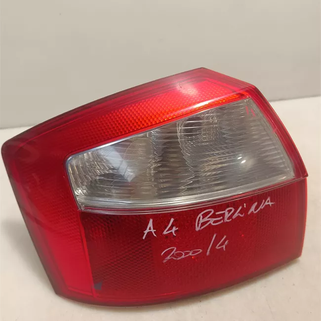 Fanale posteriore sinistro