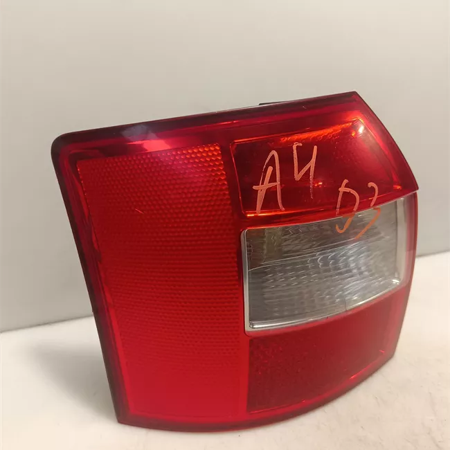 Fanale posteriore sinistro