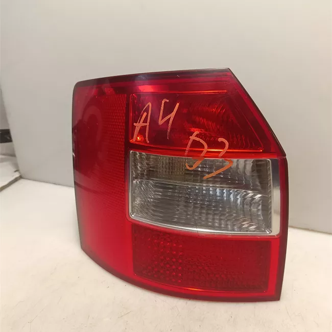 Fanale posteriore sinistro