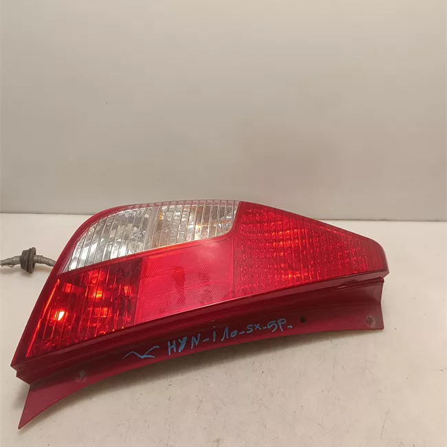 Fanale posteriore sinistro