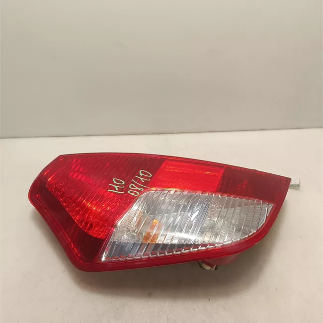 Fanale posteriore sinistro