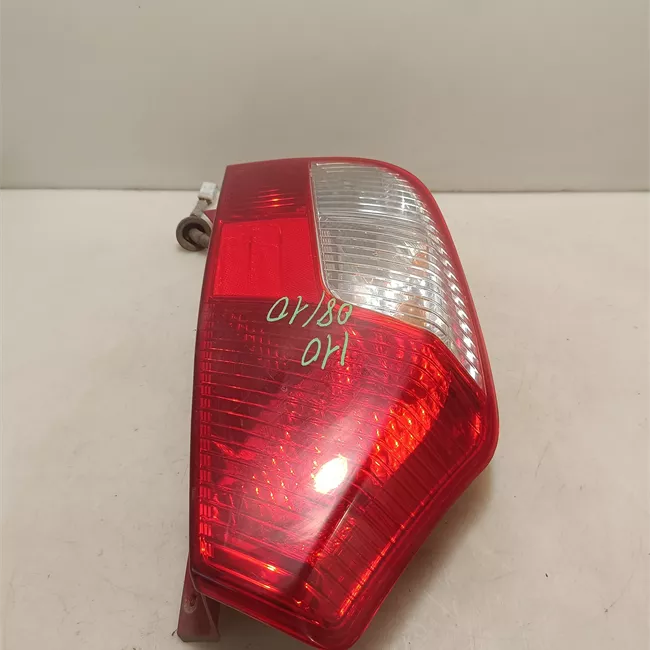 Fanale posteriore sinistro