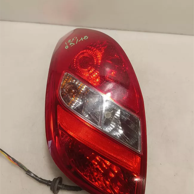 Fanale posteriore sinistro completo